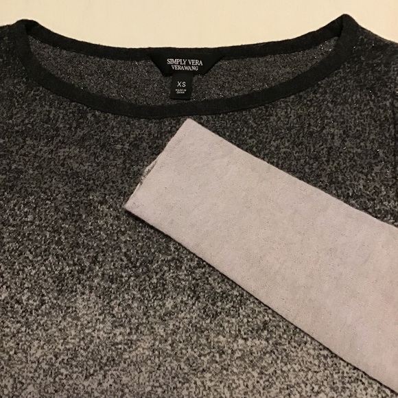 Simply‎ Vera Vera Wang XS Light Weight Sweater - Picture 2 of 6